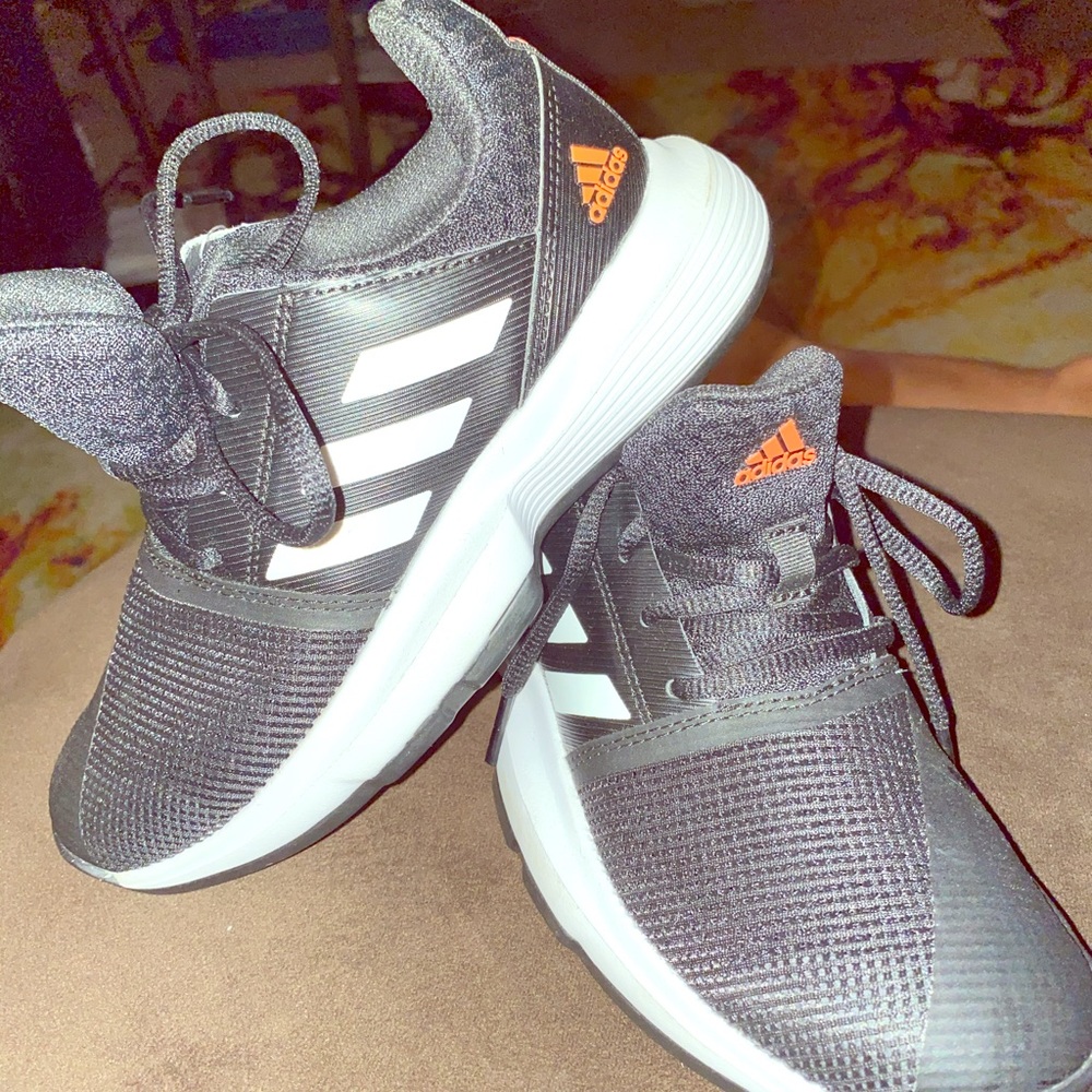 Adidas Court Jam size 1.5 kids